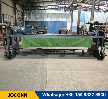 Gantry compost turning machine