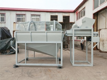 High humidity mushroom bag substrate separator